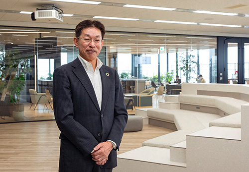 代表取締役社長 写真